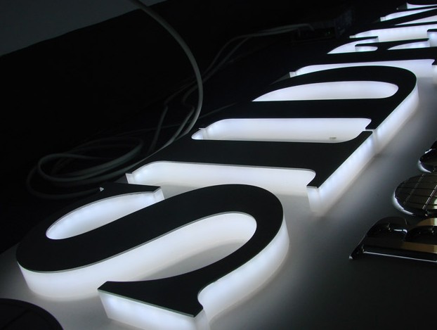 立體發(fā)光標識