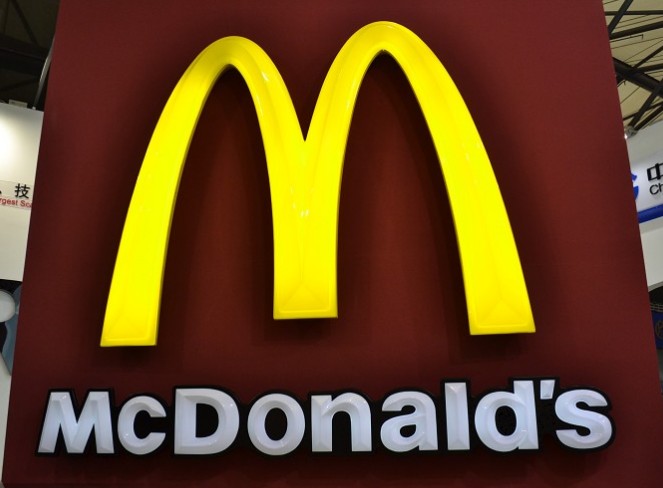 麥當(dāng)勞發(fā)光字標識
